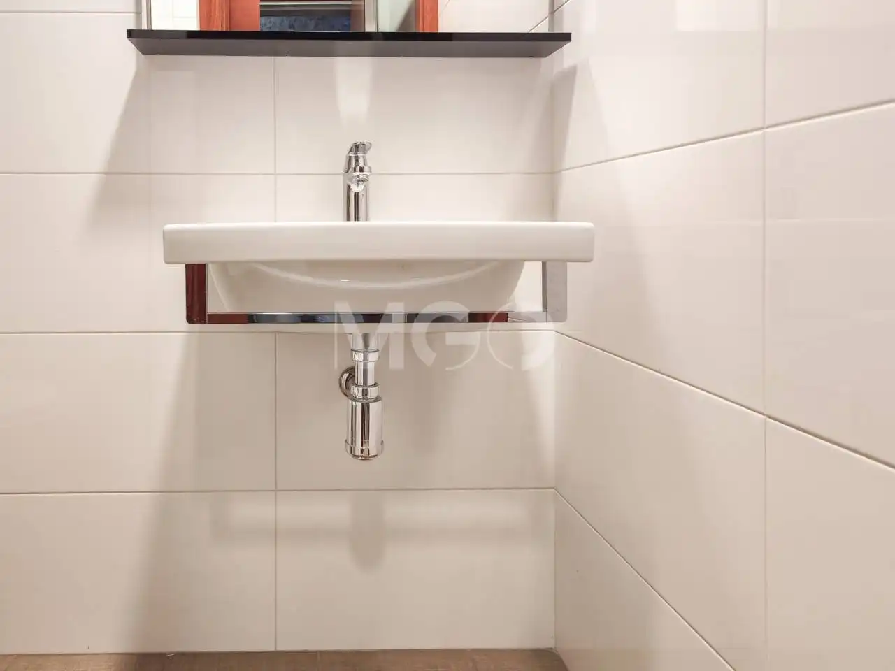 Bathroom of Office for rent in Centre  