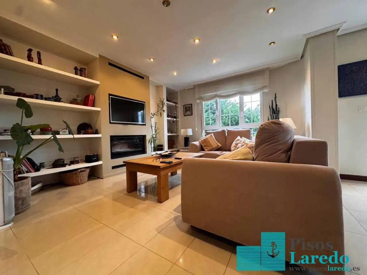 Living room of Houses for sale in Bárcena de Cicero  with Heating, Private garden and Terrace