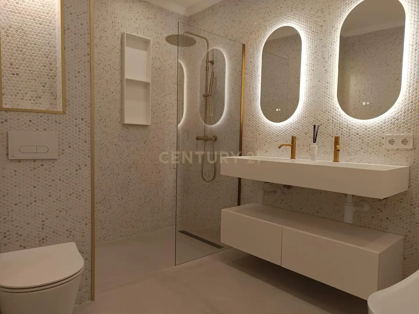 Badezimmer von Maisonette zum Verkauf in Calpe / Calp mit Klimaanlage, Waschmaschine und Balkon