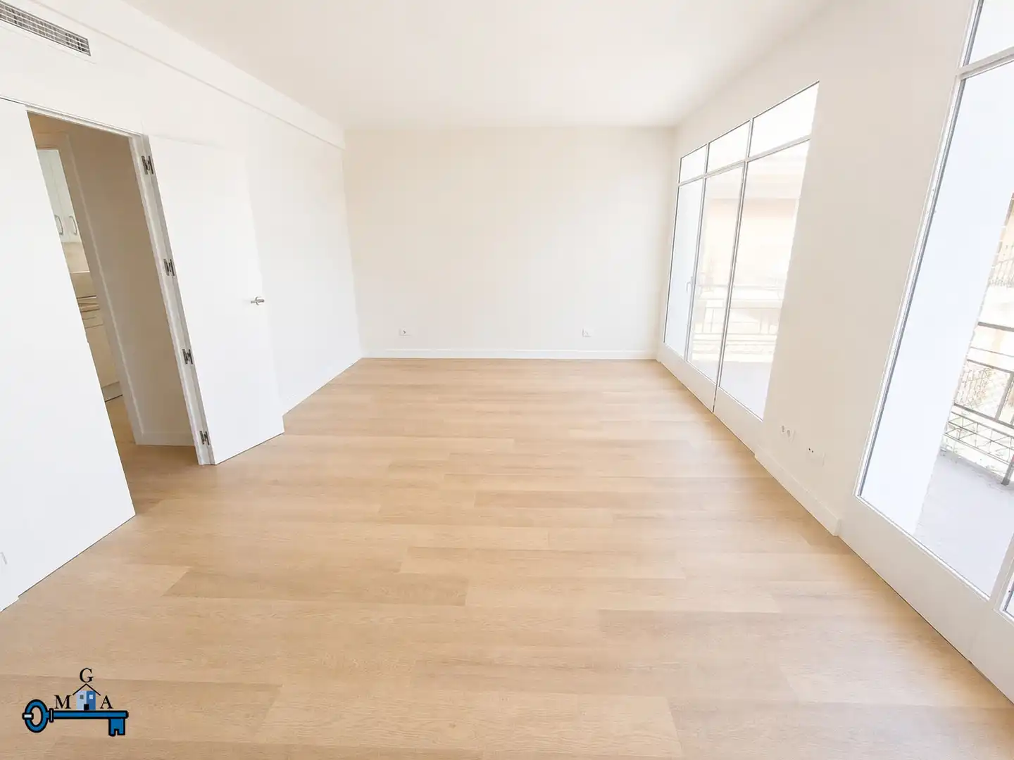 Living room of Flat for rent in Fuenlabrada  with Air Conditioner, Heating and Parquet flooring