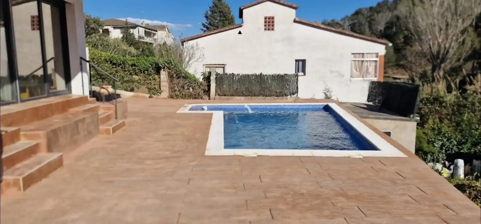 Swimming pool of Flat for sale in Castellví de Rosanes, Barcelona