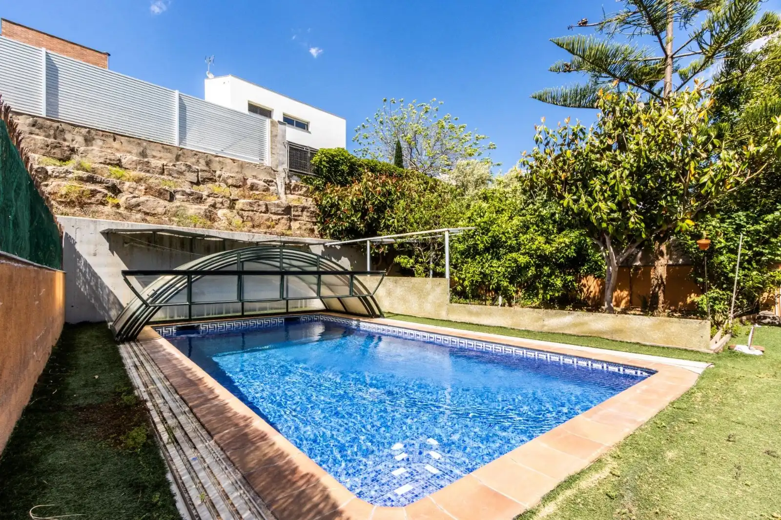 Swimming pool of Detached homes for sale in Castellar del Vallès  with Heating and Swimming Pool