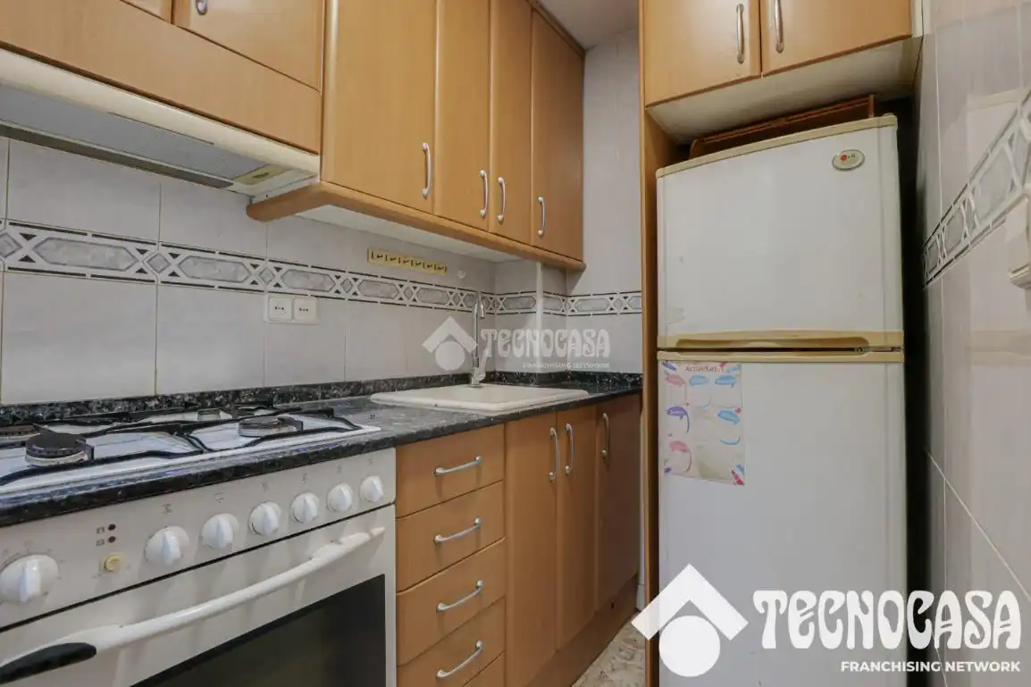 Cocina de Piso en venta en Barcelona con Balcón