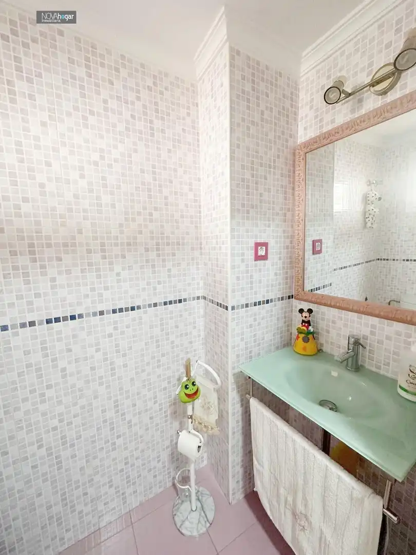Casa adosada en venta en Campanillas