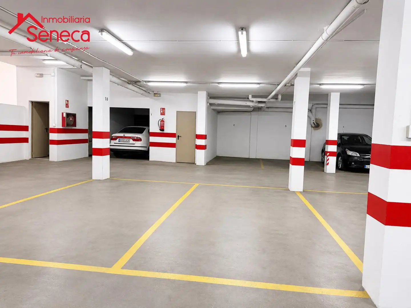 Parking of Flat for sale in Córdoba  with Air Conditioner and Furnished