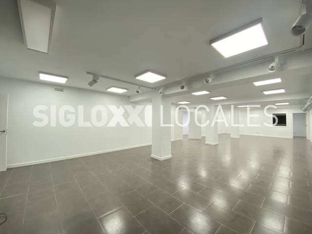 Local comercial en Alquiler en CALABRIA  en La Nova Esquerra de l'Eixample