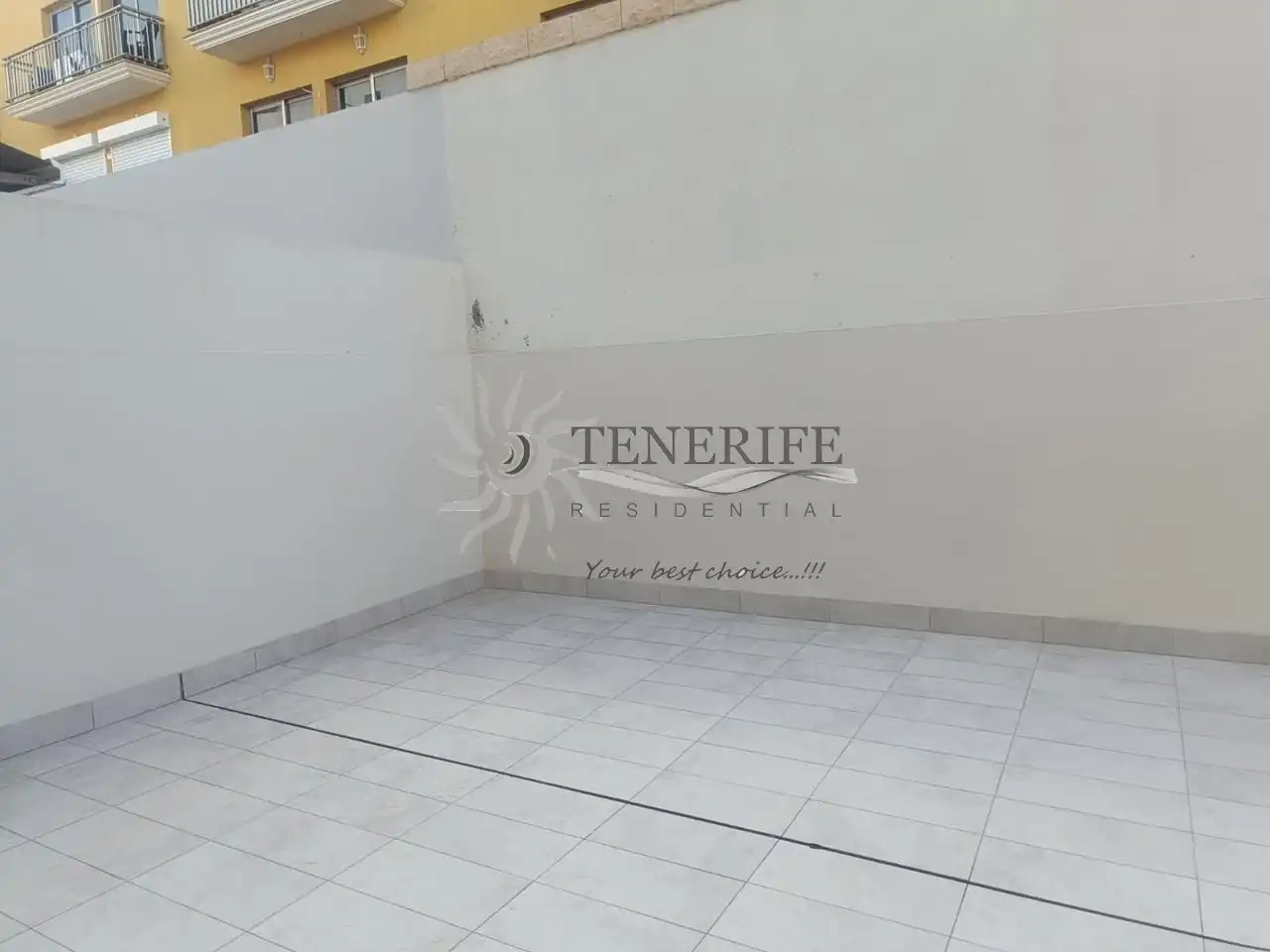 Terrasse von Erdgeschoss zum Verkauf in Guía de Isora mit Terrasse
