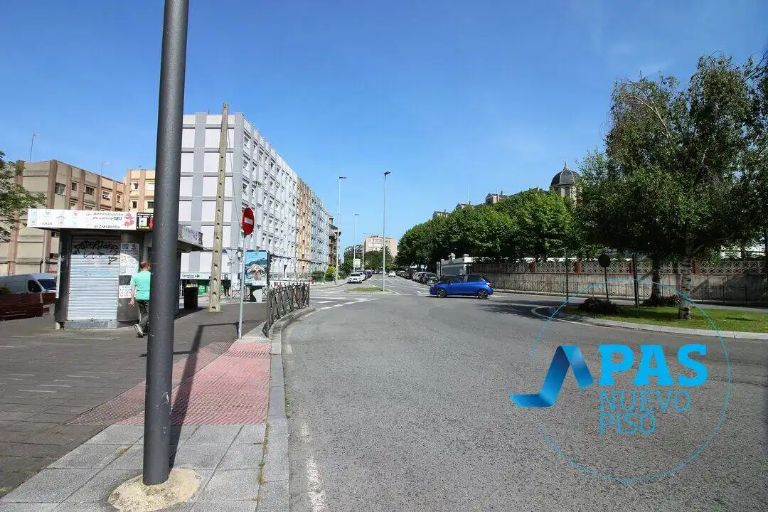 Vista exterior de Piso en venta en Santander con Calefacción