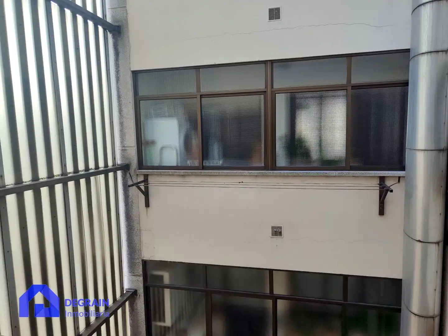 Vista exterior de Piso de alquiler en Oviedo  con Terraza y Trastero
