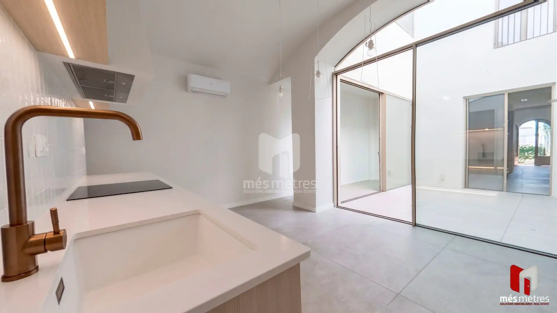 Kitchen of Houses for rent in El Masnou  with Air Conditioner, Heating and Private garden