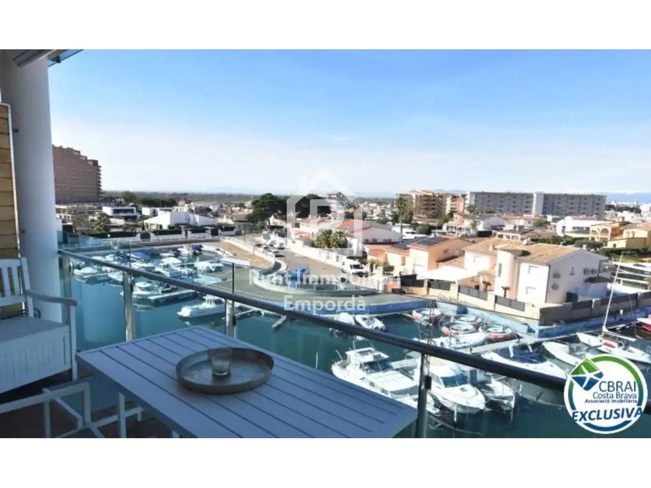 Piso con terraza en venta en Calle Cap de la Gola, imagen 3