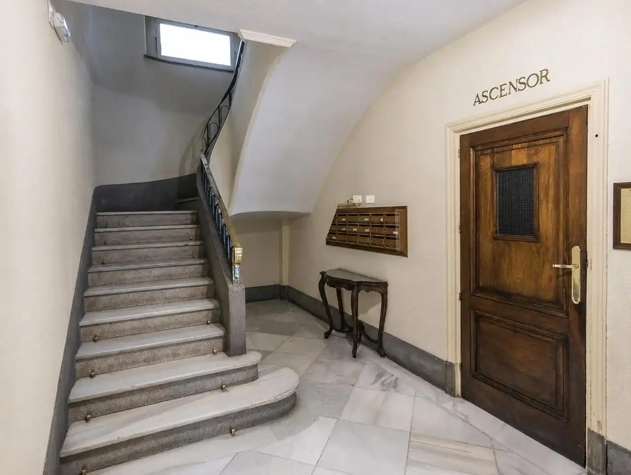 Appartement avec ascenseur à louer à Calle de Guzmán el Bueno, imagen 31