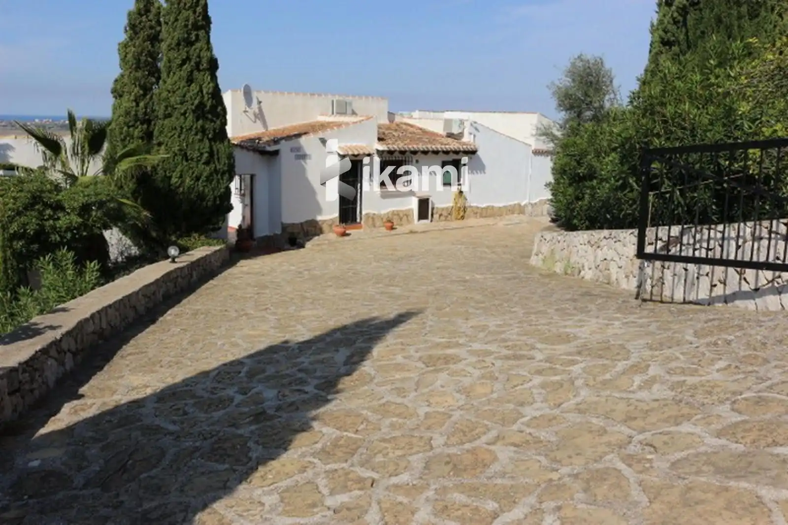 Außenansicht von Haus oder Chalet zum Verkauf in Pego mit Klimaanlage, Heizung und Privatgarten