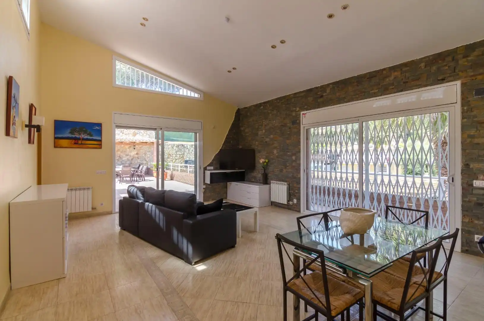 Sala d'estar de Casa o xalet en venda en Lloret de Mar amb Calefacció, Jardí privat i Terrassa