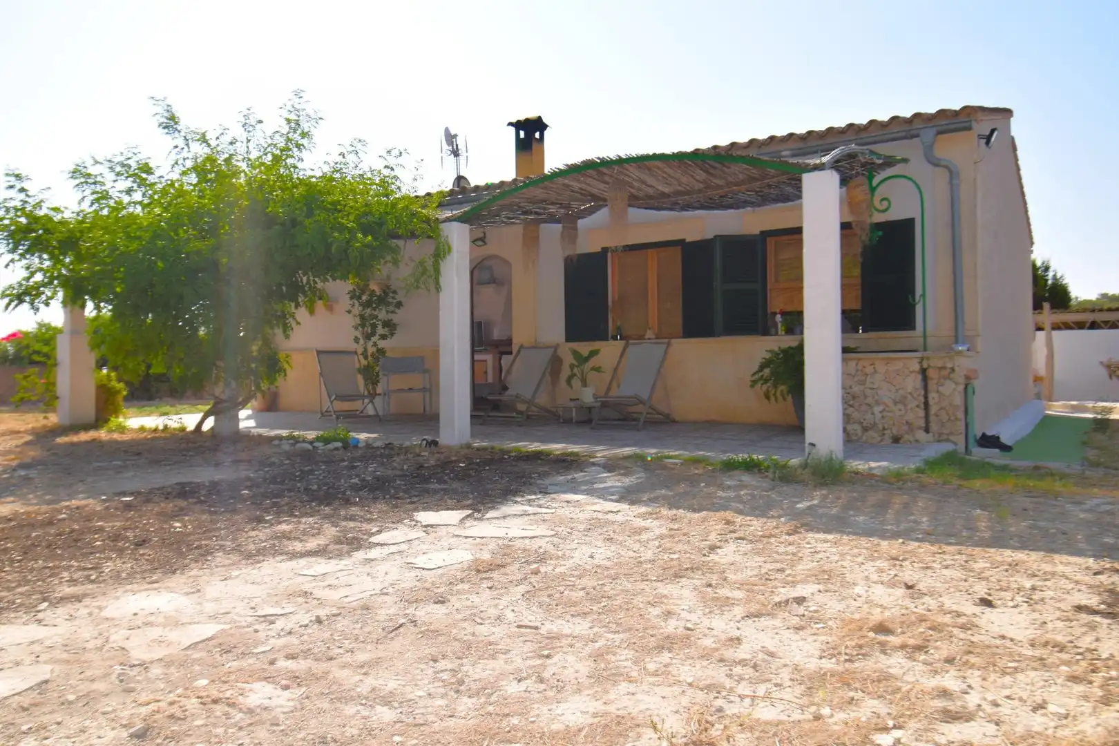 Vista exterior de Finca rústica en venda en Lloret de Vistalegre amb Aire condicionat, Jardí privat i Terrassa