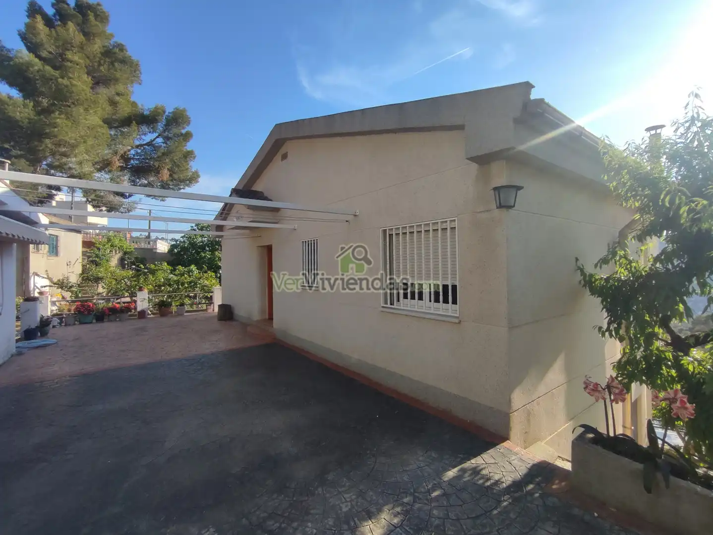 Vista exterior de Casa o chalet en venta en Vallirana con Aire acondicionado, Calefacción y Jardín privado