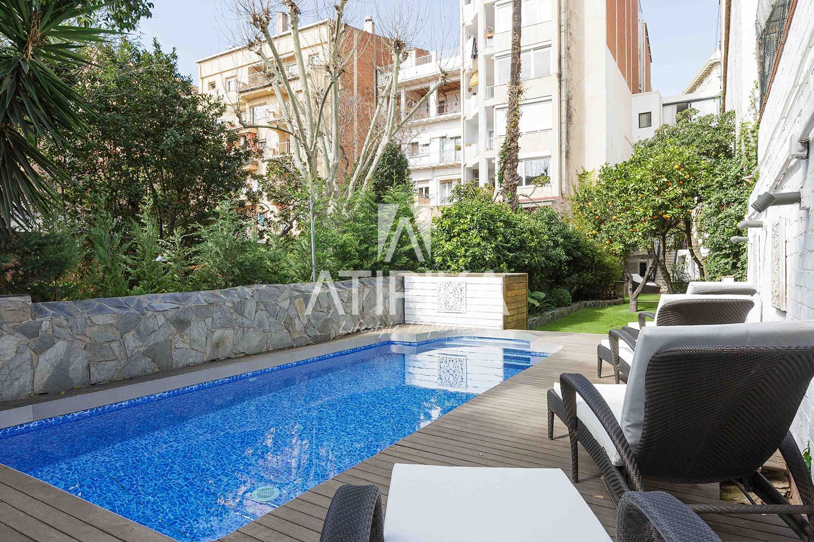 Piscina de Casa o xalet en venda en  Barcelona Capital amb Aire condicionat, Terrassa i Piscina