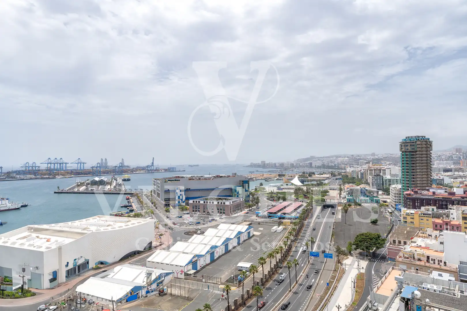 Vista exterior de Piso en venta en Las Palmas de Gran Canaria con Aire acondicionado y Trastero