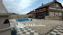 Exterior view of House or chalet for sale in Seseña  with Heating, Private garden and Storage room