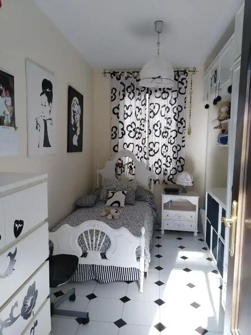 Habitación de Casa adosada en venta en Ronda con Aire acondicionado y Balcón