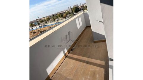 Foto 4 de Piso en venta en Aljamar, Tomares