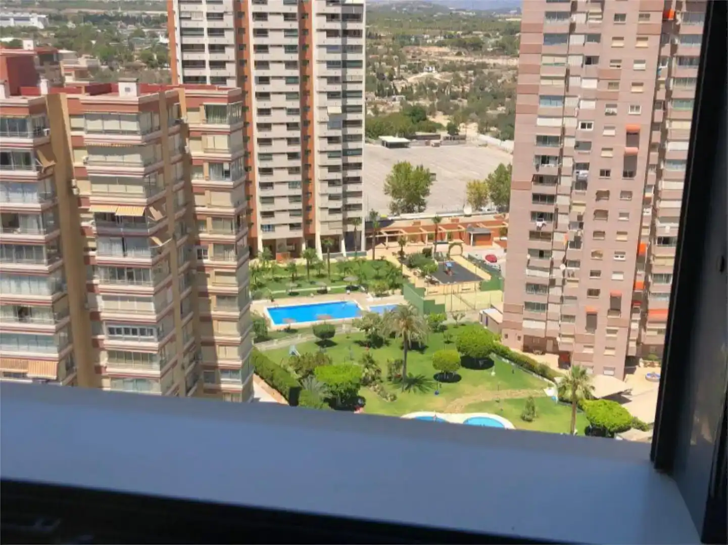 Vista exterior de Apartamento en venta en Benidorm con Aire acondicionado, Piscina y Balcón
