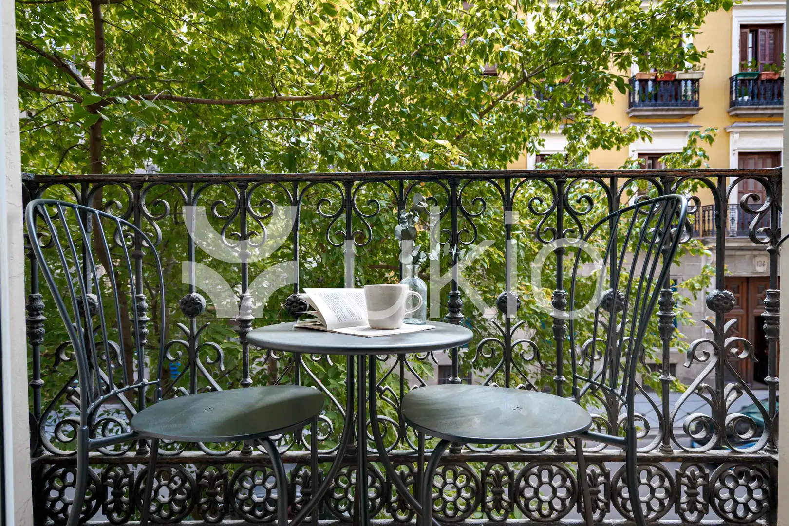 Balcony of Apartments for rent in Madrid  with Air Conditioner, Heating and Furnished