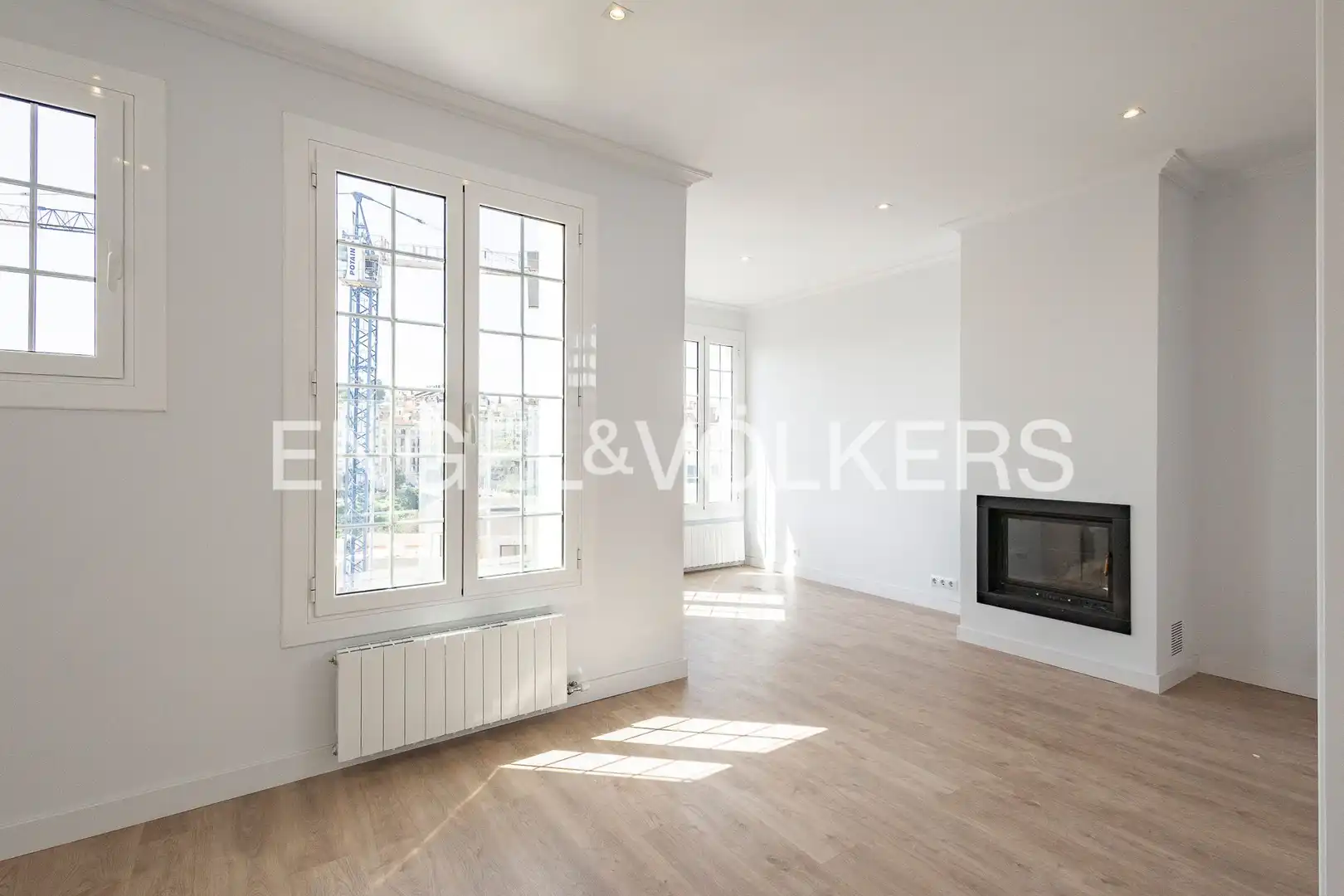 Living room of Flat for sale in  Barcelona Capital  with Air Conditioner, Heating and Parquet flooring