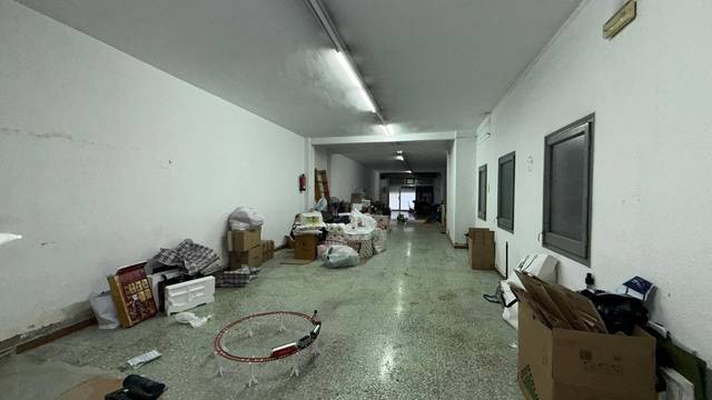 Local comercial en Alquiler en Fondo