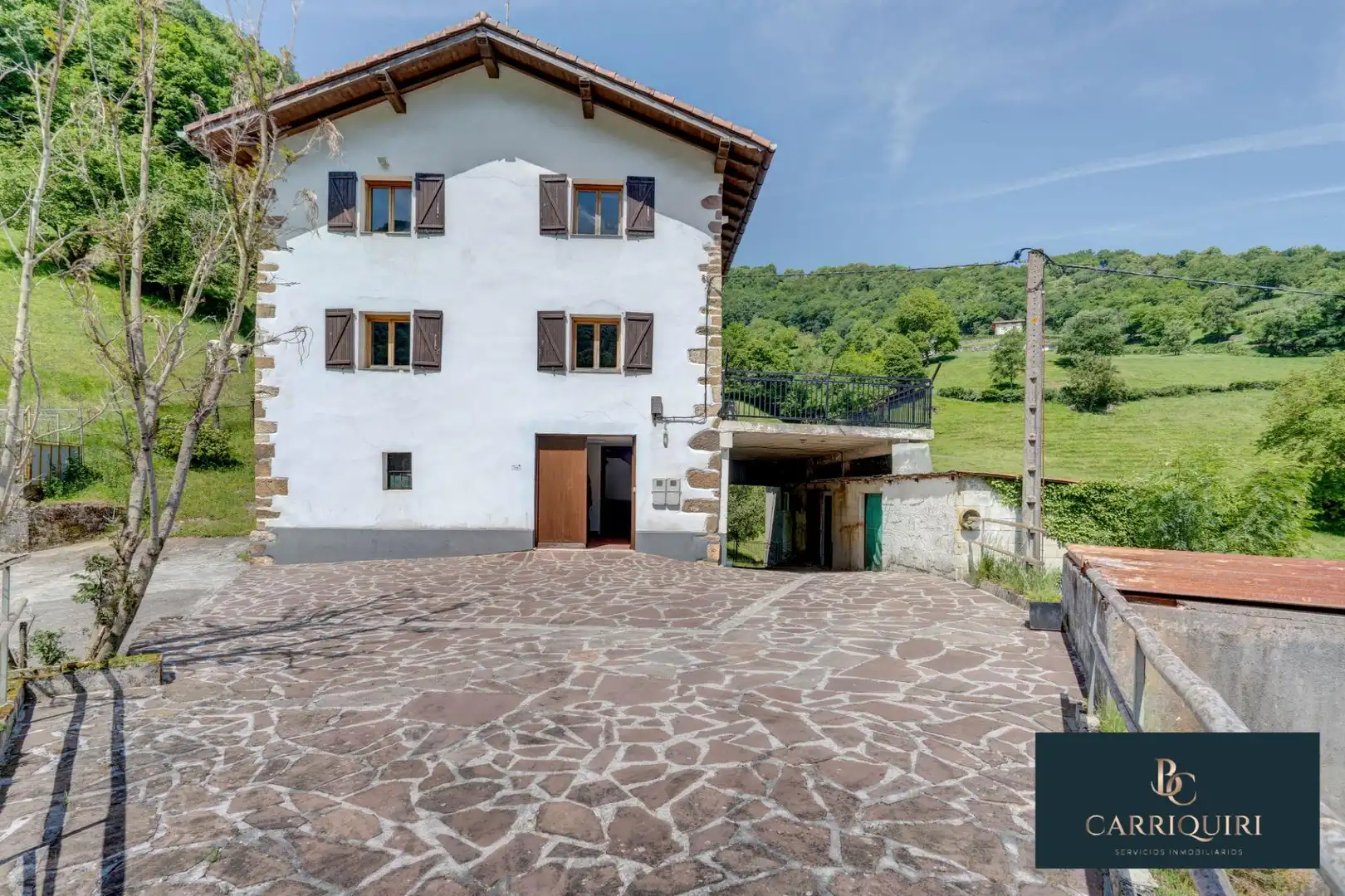 Exterior view of Houses for sale in Oiz