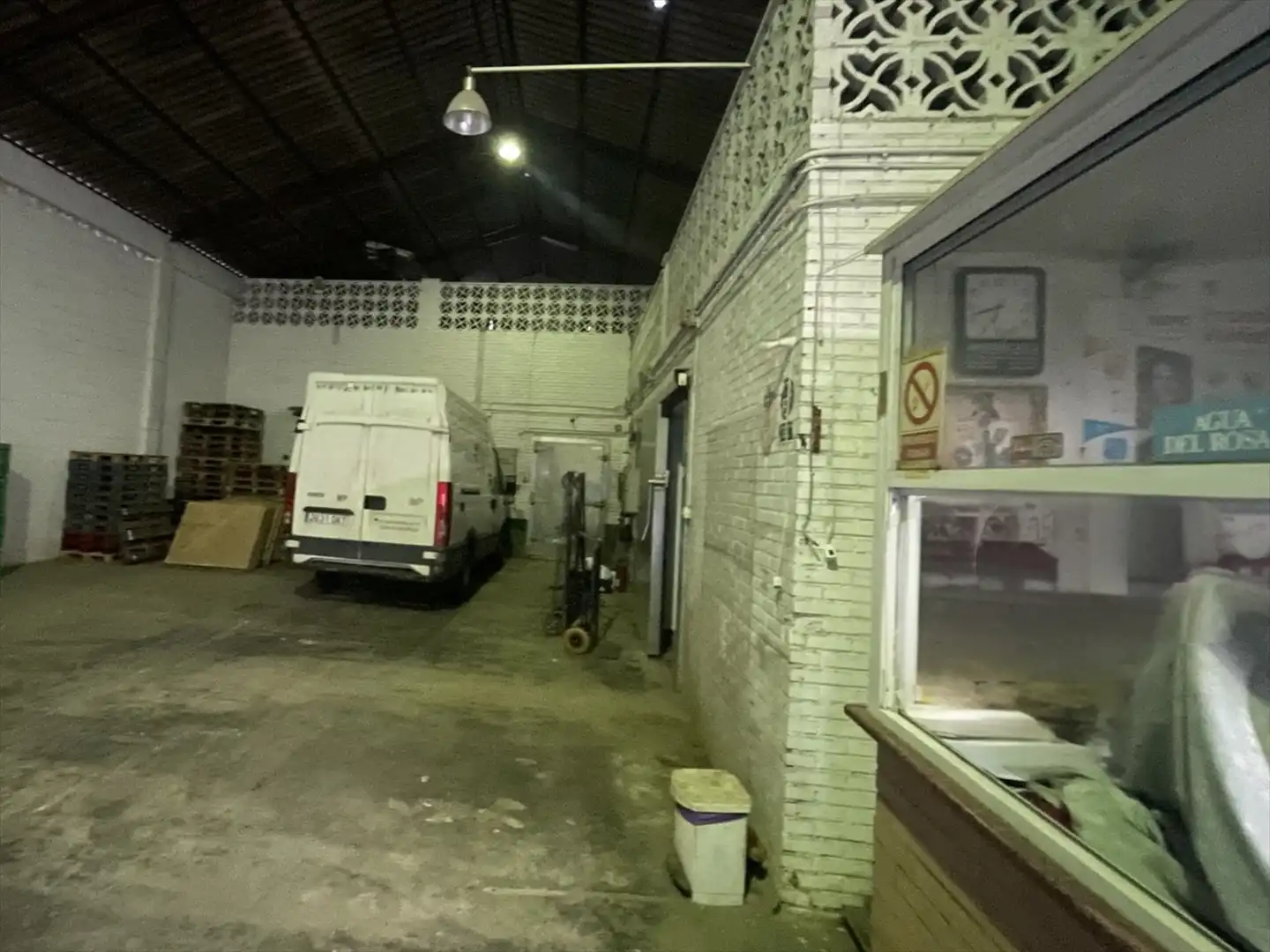 Nave industrial en venta en Coria del Río