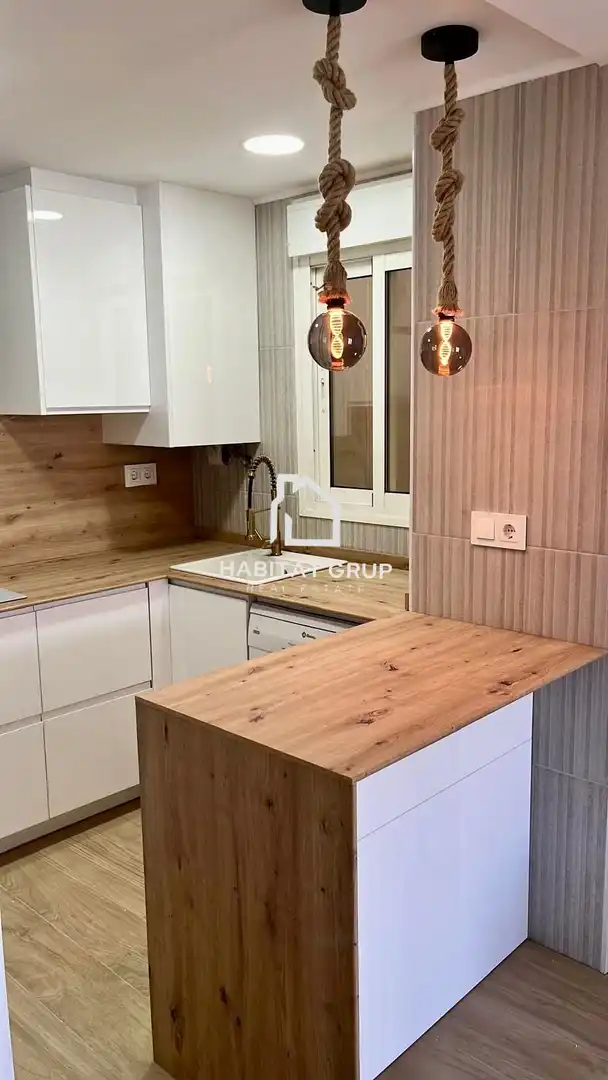 Cuina de Pis en venda en Lloret de Mar amb Aire condicionat, Terrassa i Piscina comunitària