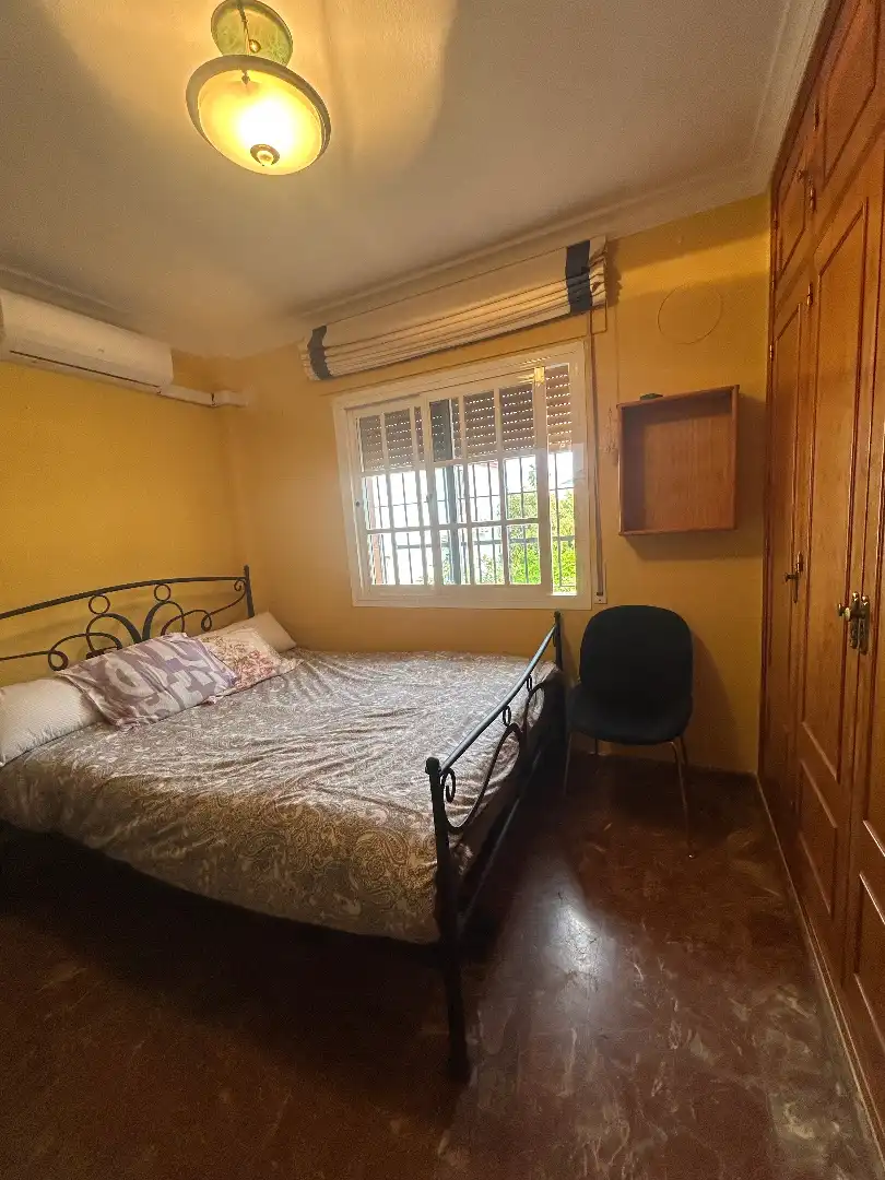 Dormitori de Casa o xalet en venda en Alhaurín de la Torre amb Aire condicionat, Jardí privat i Terrassa