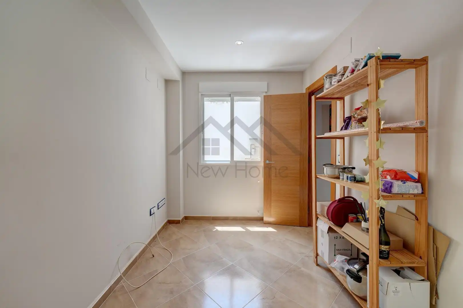 Bedroom of Flat for sale in La Pobla de Vallbona  with Air Conditioner, Heating and Balcony