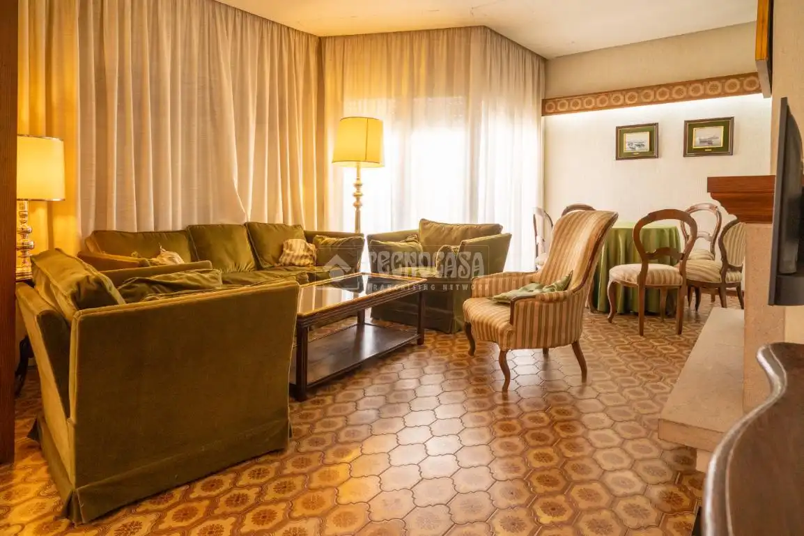 Piso con ascensor en venta en Úbeda, imagen 2