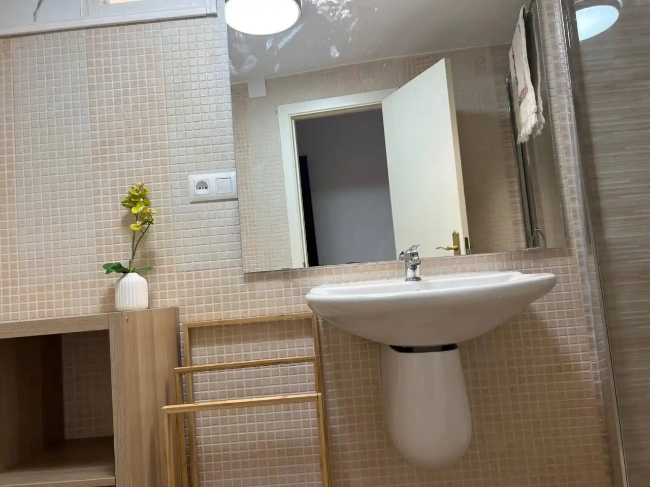Badezimmer von Wohnungen zur Miete in Toledo mit Klimaanlage, Heizung und Möbliert