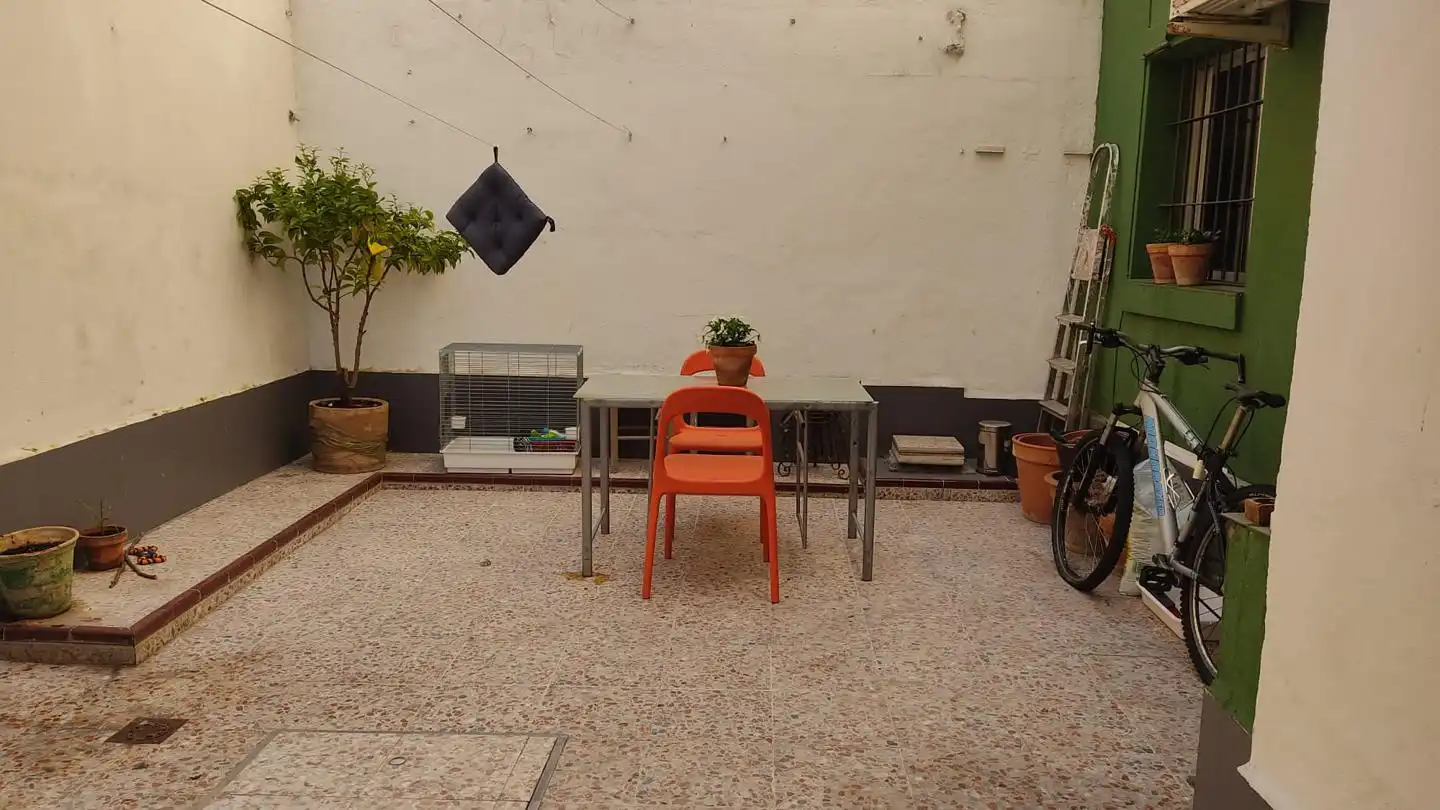 Planta baja de alquiler en Federico Mayo Gayarre, Amate