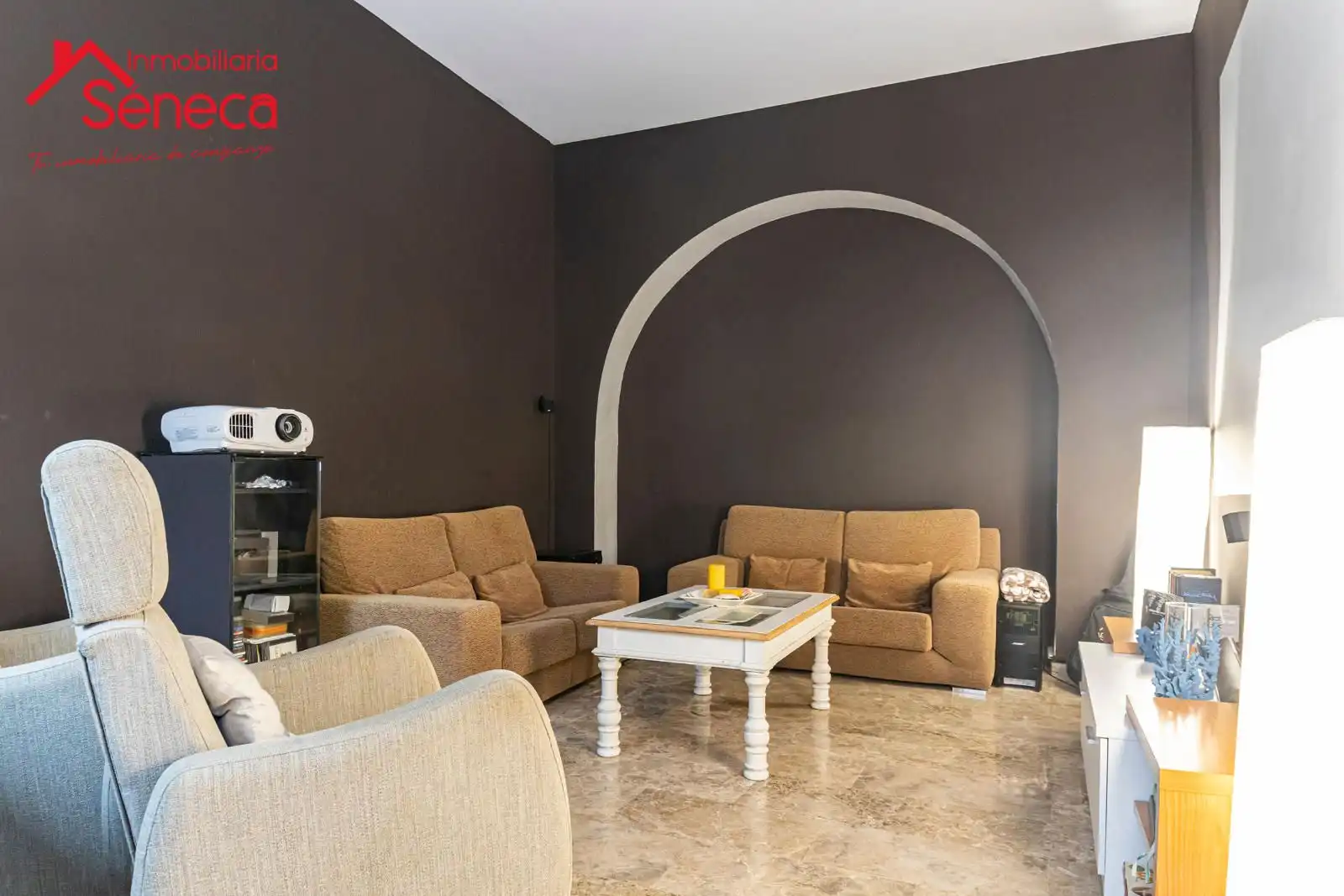 Sala d'estar de Casa o xalet en venda en Córdoba amb Aire condicionat, Calefacció i Terrassa
