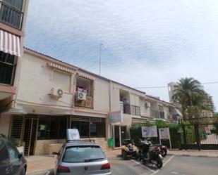 Vista exterior de Casa adosada en venda en Benidorm