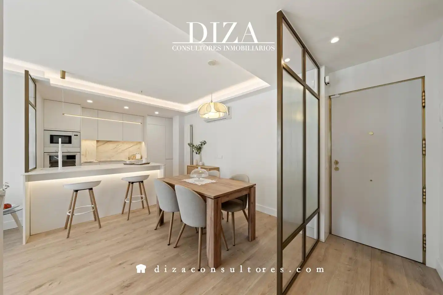 Dining room of Flat for rent in Madrid  with Air Conditioner, Heating and Furnished