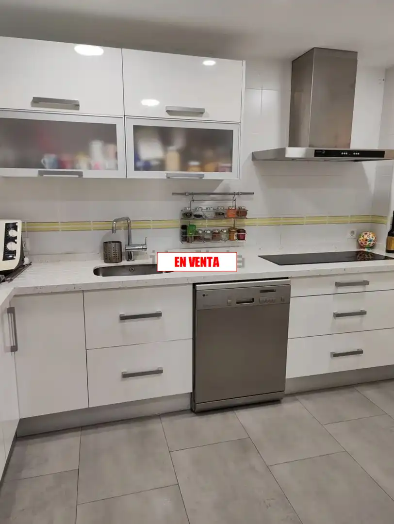 Kitchen of Flat for sale in Ciudad Real  with Air Conditioner, Heating and Furnished