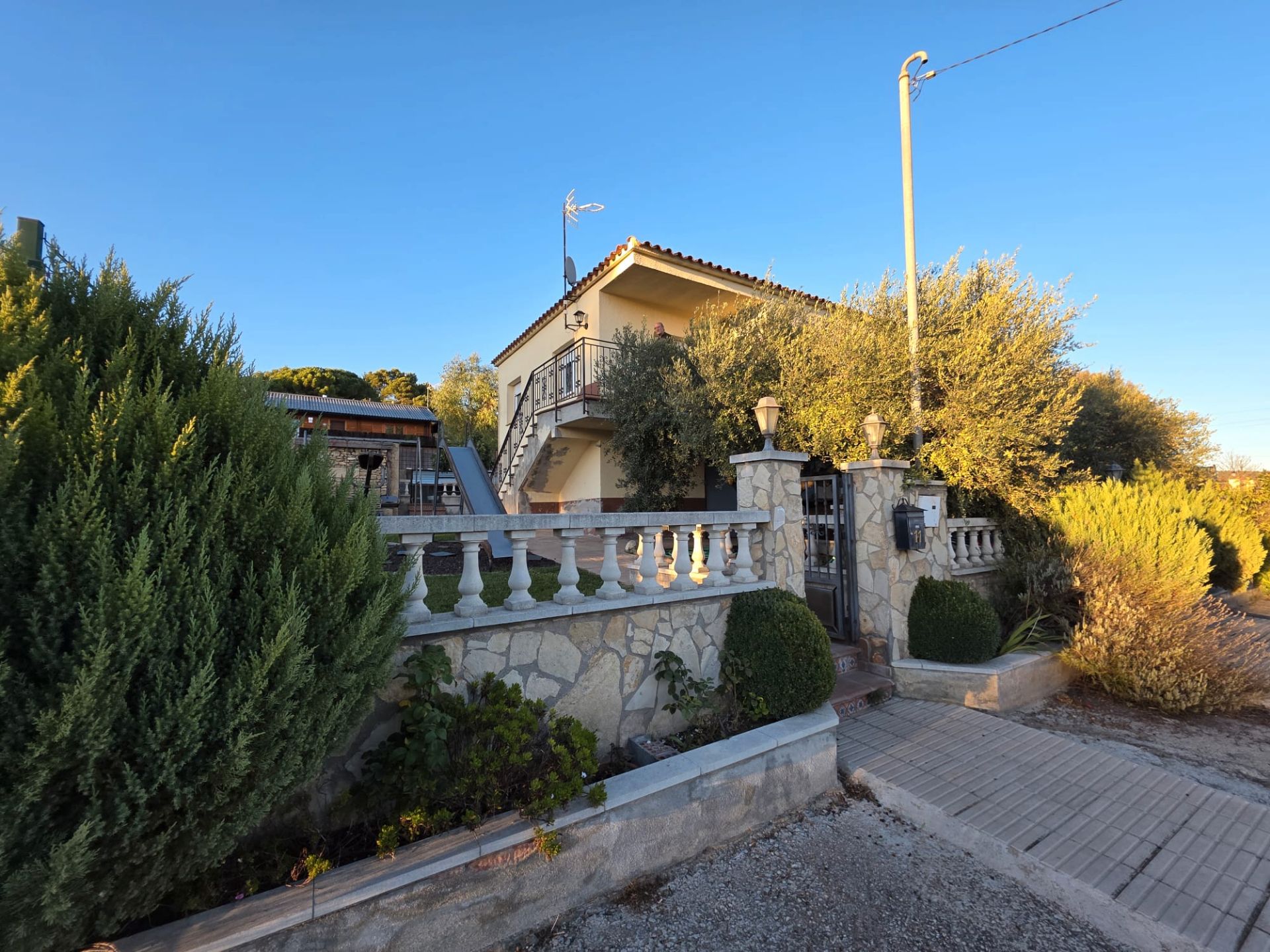 Exterior view of House or chalet for sale in Pontons  with Private garden, Furnished and Oven