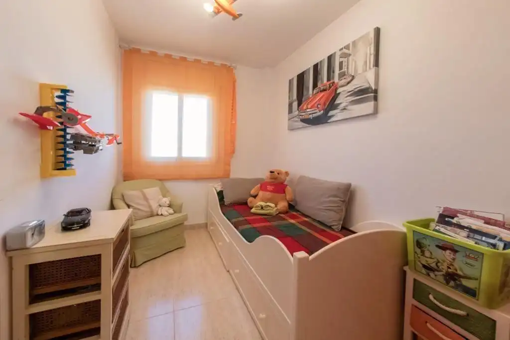 Habitación de Casa adosada en venta en Calafell