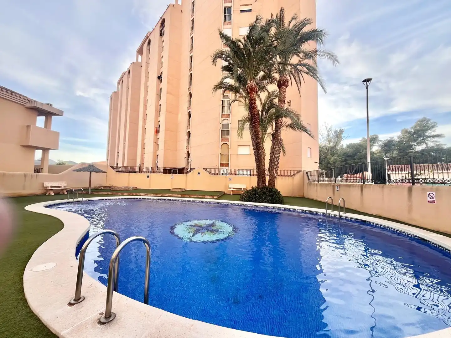 Piscina de Ático de alquiler en Cartagena con Aire acondicionado, Calefacción y Terraza