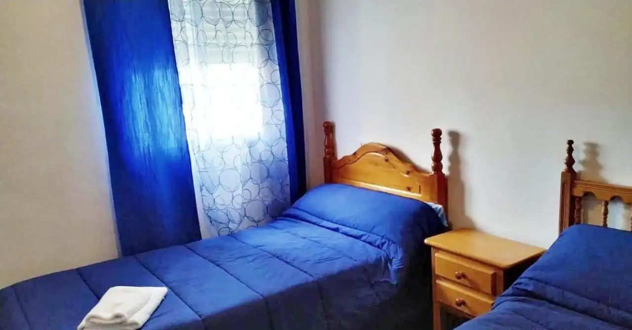 Habitación de Casa o chalet en venta en Alcalá del Júcar con Aire acondicionado, Jardín privado y Terraza
