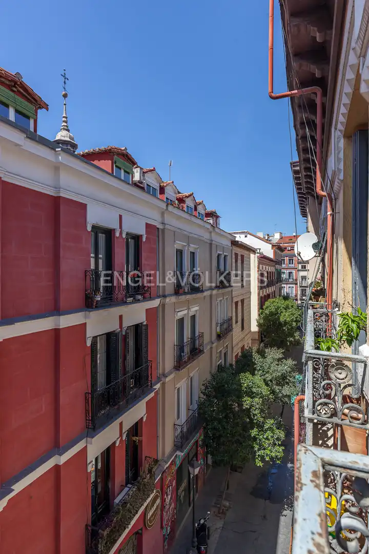 Piso en venta en Universidad - Malasaña