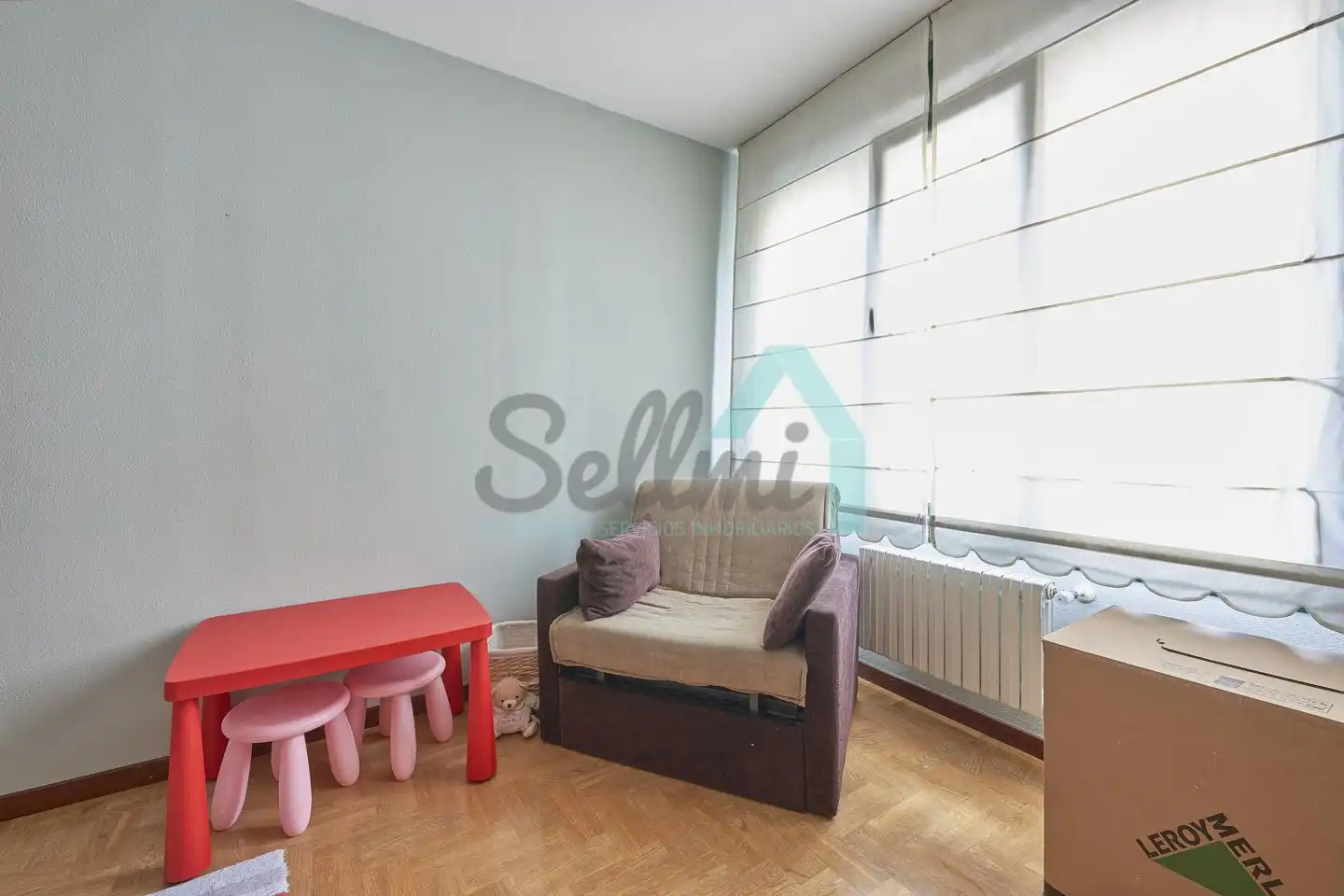 Flat for rent in Corín Tellado, Viesques