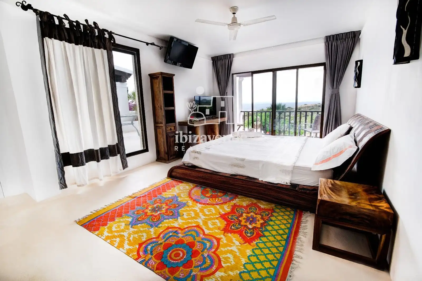 Bedroom of Houses for sale in Santa Eulària des Riu  with Air Conditioner, Private garden and Terrace