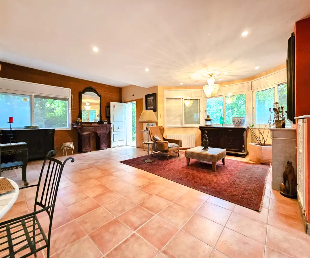 Living room of Houses for sale in Sant Cugat del Vallès