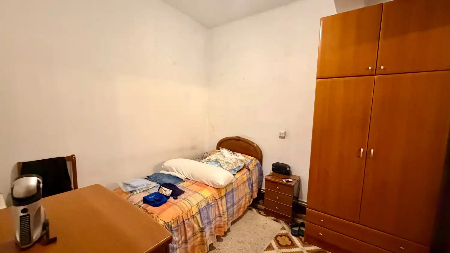 Schlafzimmer von Einfamilien-Reihenhaus zum Verkauf in Ferrol mit Heizung, Abstellraum und Alarm